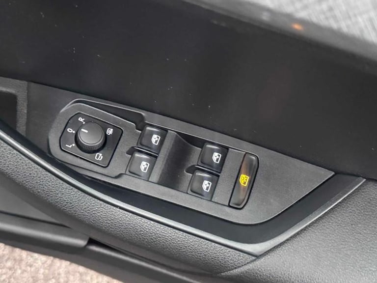 2022 Skoda Karoq 1.0 TSI SE Drive 5dr Manual SUV Petrol Manual