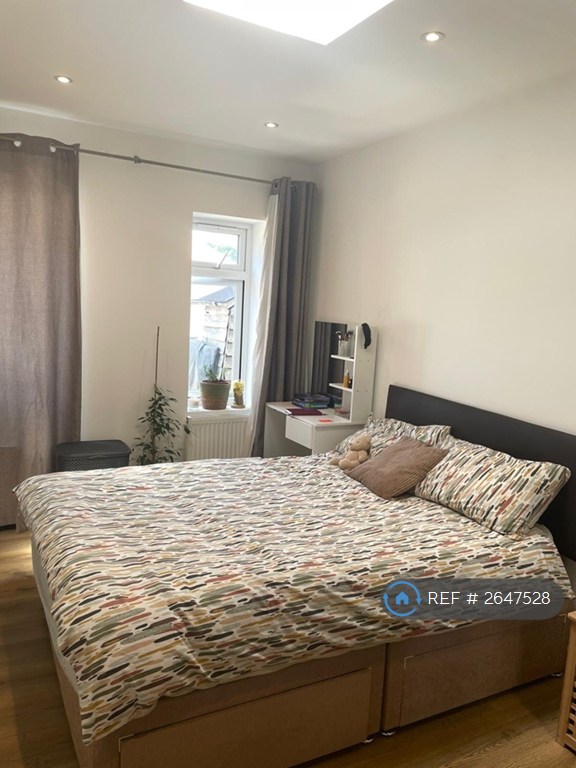 1 bedroom in London, London, UB6 (#2647528)
