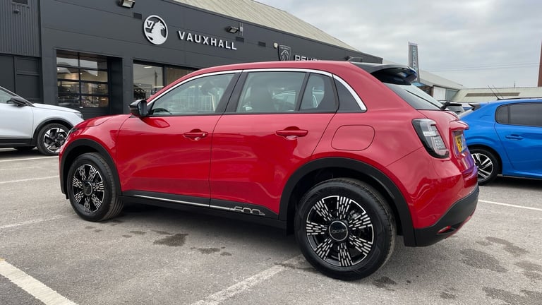 2025 Fiat 600 1.2 MHEV SUV 5dr Petrol Hybrid e-DCT Euro 6 (s/s) (100 ps) SUV Hybrid Automatic