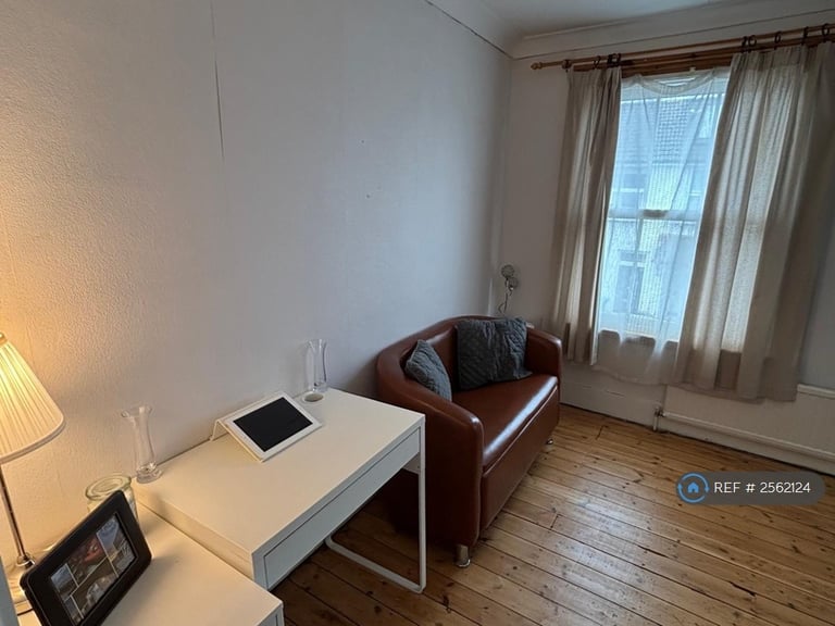 1 bedroom in West Street, Aylesbury, HP19 (#2562124)