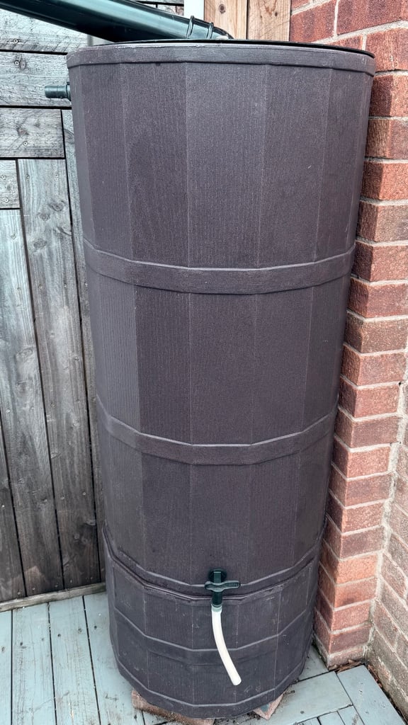 image for Hexagon water butt & stand