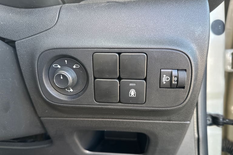  Citroen C3 1.2 Puretech Plus Hatchback 5dr Petrol Manual Euro 6 s/s 83 Ps