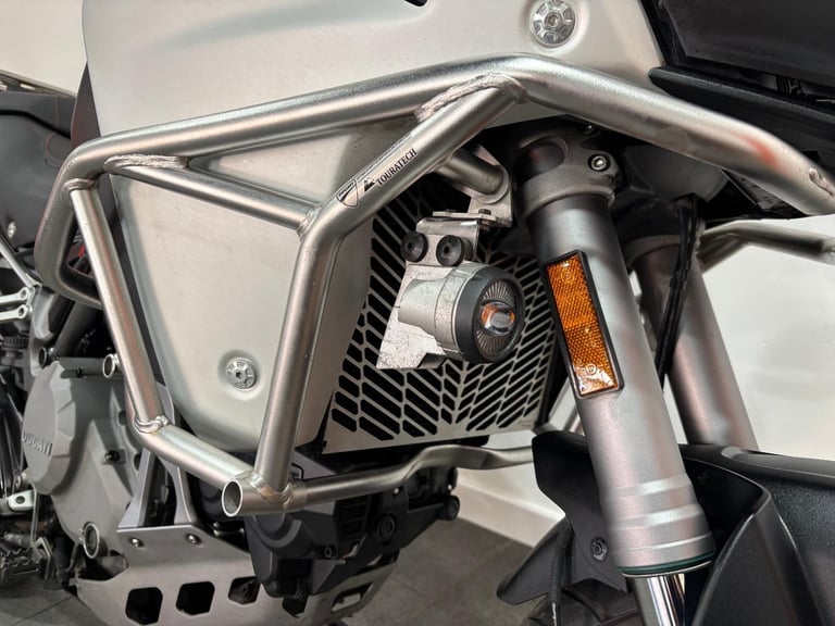2020 Ducati Multistrada 1200 Enduro ES, Skyhook Suspension, Desmo Service