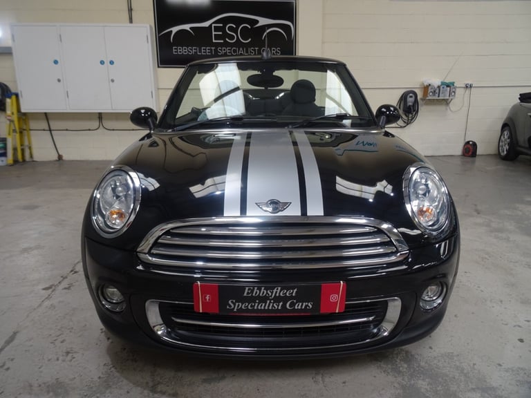 Mini Convertible 1.6 Cooper 2dr Automatic **LOW MILEAGE*ONLY 26000 MILES**