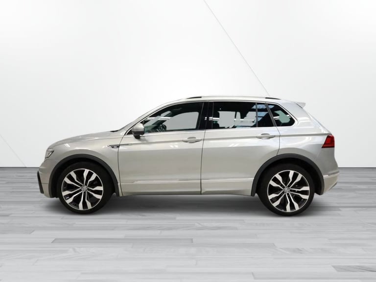 2018 Volkswagen Tiguan 2.0 TDI R-Line SUV 5dr Diesel Manual Euro 6 (s/s) (150 ps) ESTATE Diesel M...