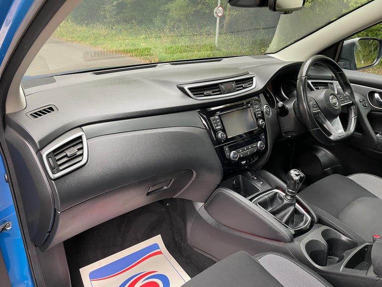 2017 Nissan Qashqai 1.2DiG-T N-Connecta 5 Door Petrol Suv In Blue - Euro 6 HATCHBACK Petrol Manual