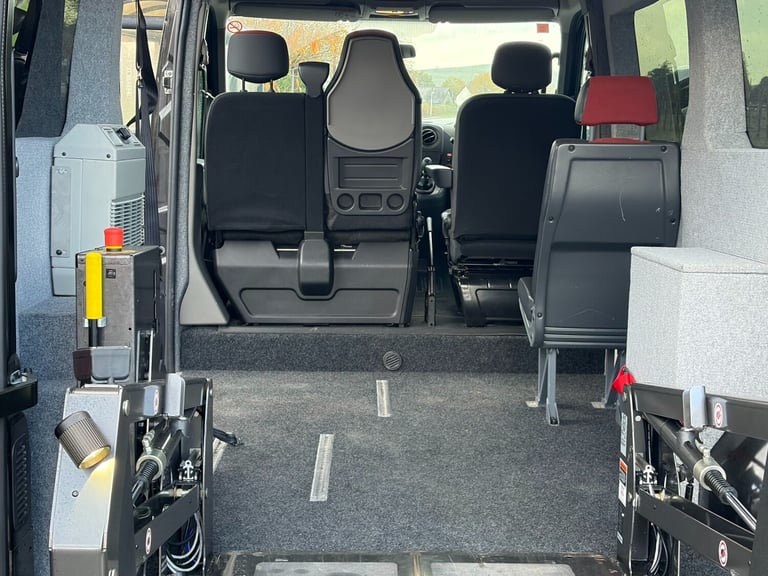 2017 Renault Master SL28 ENERGY dCi 110 Business+ WHEELCHAIR ACCESS/CAMPER PANEL VAN Diesel Manual