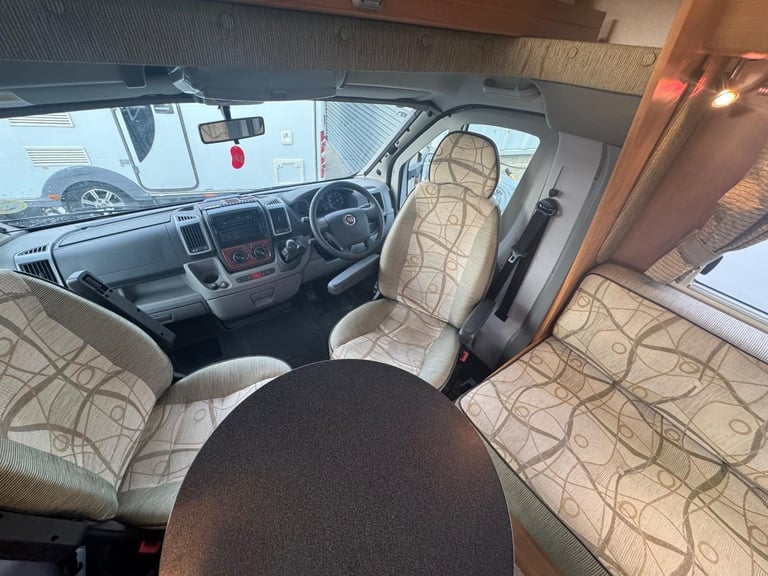 Auto-Trail Tracker SE  /  4  BERTH  -FIAT DUCATO  - 35  MWB 130 MULTI... 2009/59