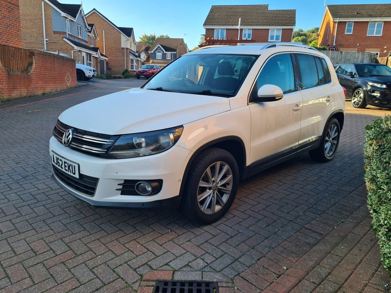 2012 Volkswagen Tiguan 2.0 TDi BlueMotion Tech SE 5dr DSG ESTATE Diesel Automatic