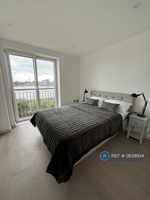 1 bedroom flat in Naxos Building, London, E14 (1 bed) (#2639934)