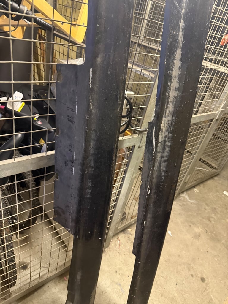 Phase 1 Vectra b gsi side skirts 