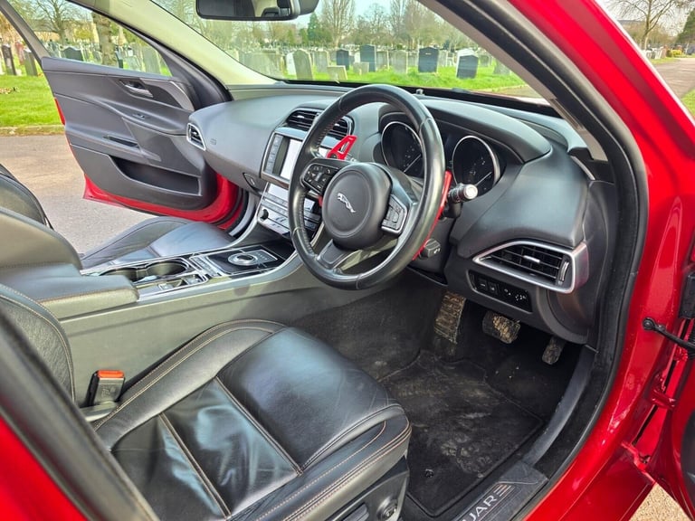 2017 Jaguar XE 2.0d Prestige Auto Euro 6 (s/s) 4dr Saloon Diesel Automatic