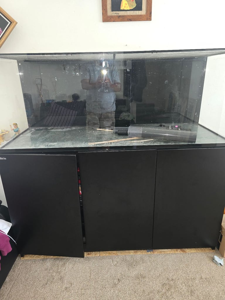 AQUARIUM RED SEA 525XL WITH ALL NEW EQUIPMENT 
