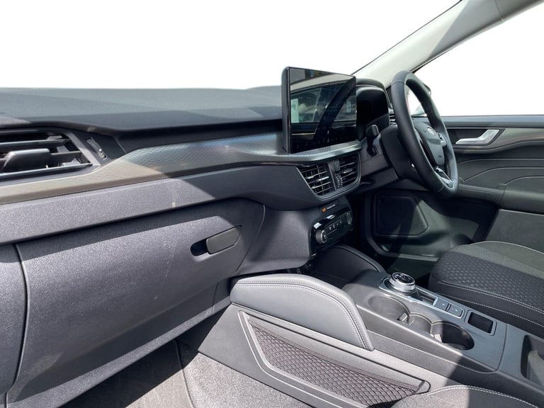  Ford Kuga 2.5 Duratec 14.4kwh Titanium Suv 5dr Petrol Plug In Hybrid CVT Euro