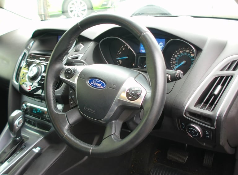 2014 Ford Focus Automatic 1.6 Titanium Navigator Hatchback 5dr Petrol Powershift