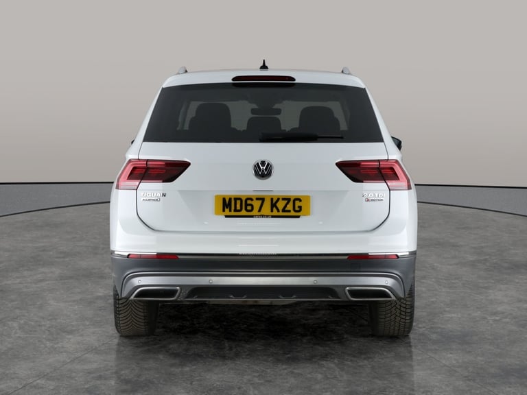 2018 Volkswagen Tiguan Allspace 2.0 TDI SEL SUV 5dr Diesel DSG 4Motion Euro 6 (s/s) (150 ps) - CA...