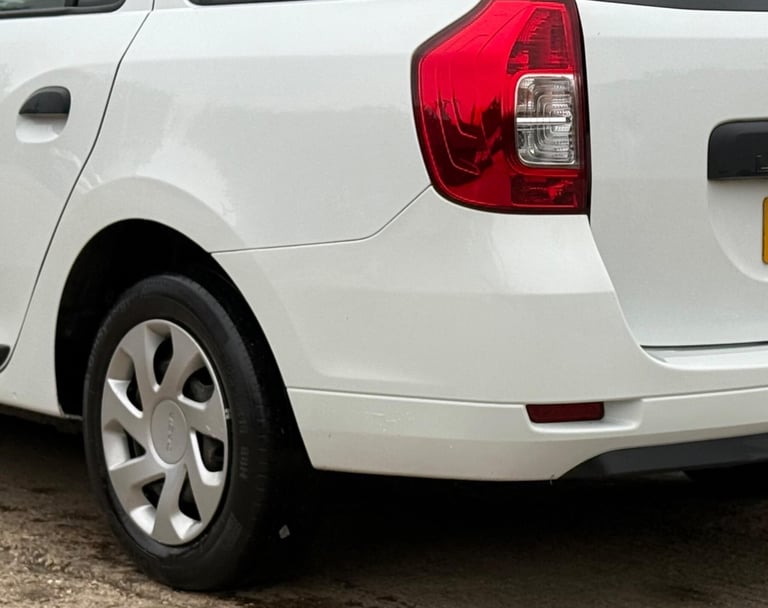 2019 Dacia Logan 0.9 TCe Essential Euro 6 (s/s) 5dr Petrol