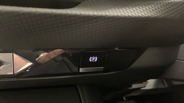 2025 DS Automobiles DS 4 1.6 E-TENSE 12.4kWh Rivoli Hatchback 5dr Petrol Plug-in Hybrid EAT8 Euro...