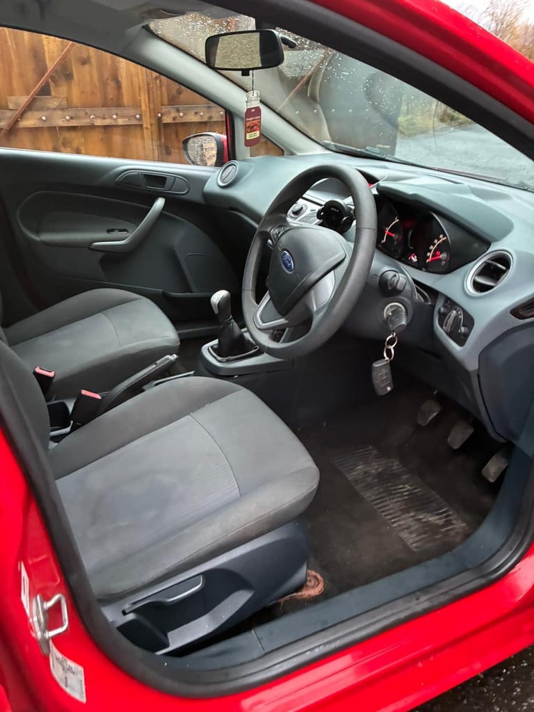 Ford, FIESTA, Hatchback, 2011, Manual, 1560 (cc), 5 doors