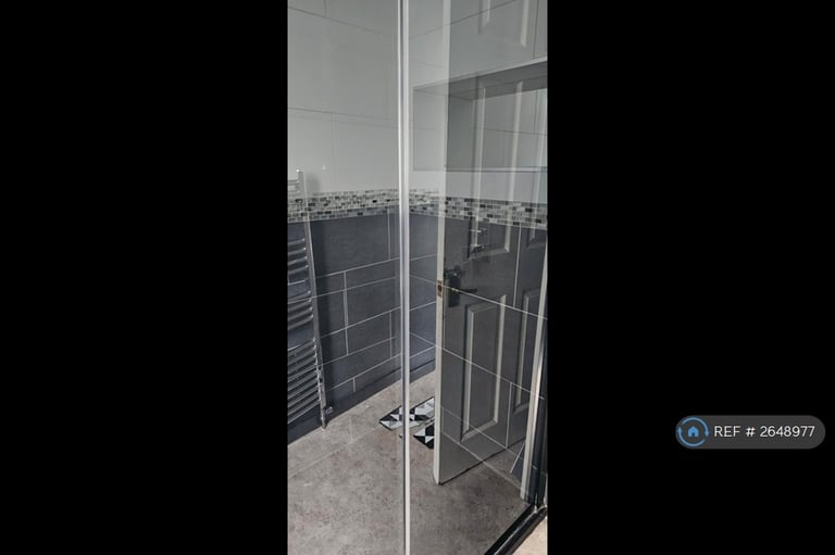 5 bedroom house in Bentley New Drive, Walsall, WS2 (5 bed) (#2648977)