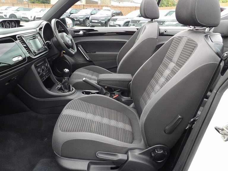 2014 Volkswagen Beetle 2.0 TDI Sport 2dr CONVERTIBLE DIESEL Manual