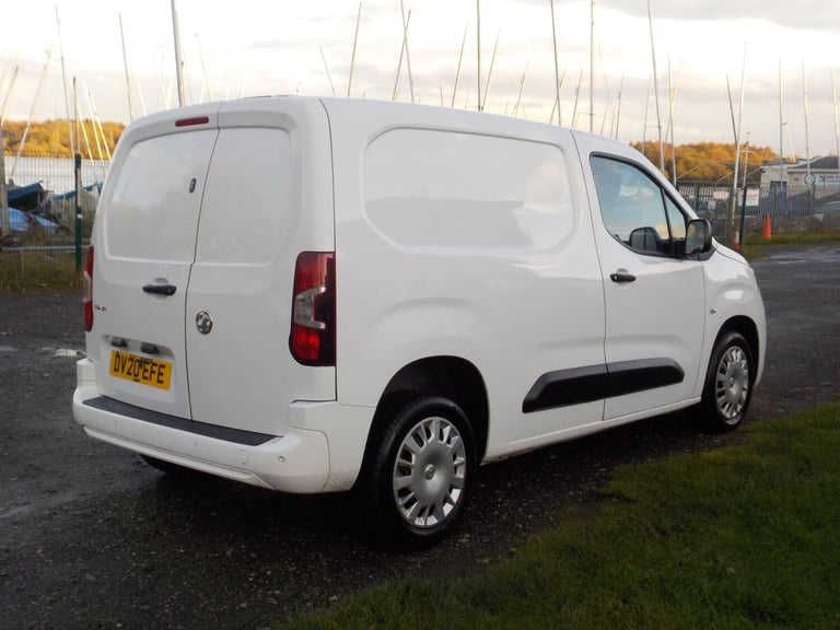 2020 Vauxhall Combo 1.6 Turbo D 2300 Sportive L1 H1 Euro 6 (s/s) 4dr PANEL VAN Diesel Manual