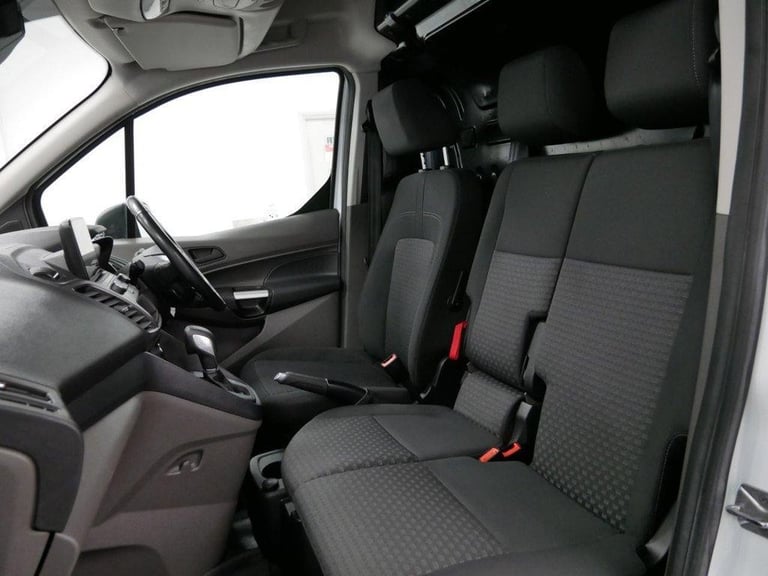 2022 TRANSIT CONNECT 1.5 EBL 120 BHP L2 250 TREND AUTOMATIC ( SAT NAV + AIR CON)