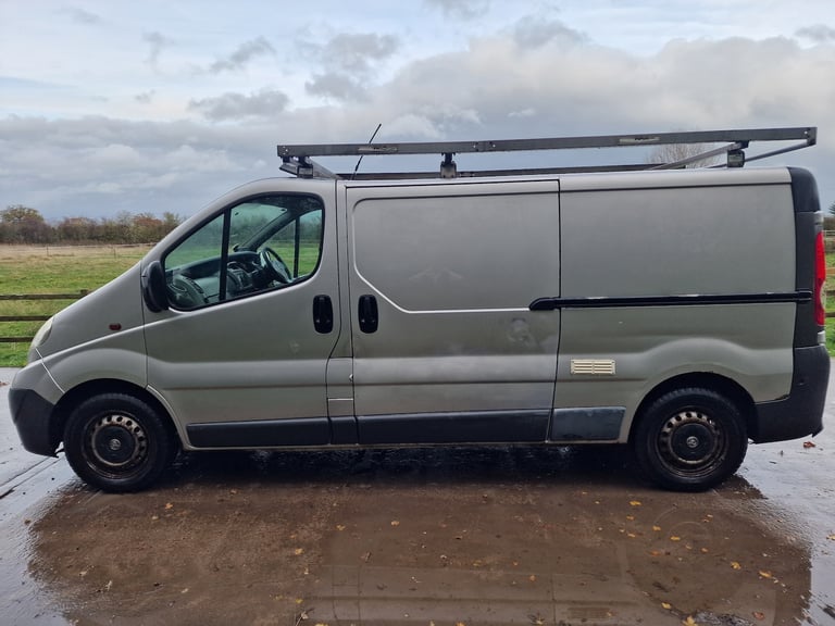 2008 Vauxhall Vivaro Silver LWB  Drives Perfect  3m MOT  Camper Project