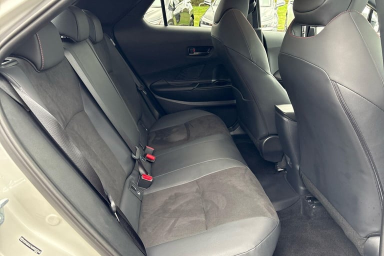 2025 Toyota C-HR 2.0 PHEV GR Sport 5dr CVT SUV Hybrid Automatic