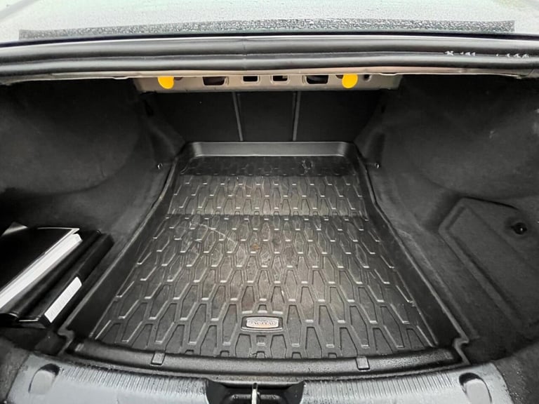 2017 Jaguar XE 2.0d R-Sport Auto Euro 6 (s/s) 4dr Saloon Diesel Automatic