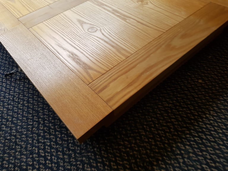 Solid Oak Table and 4 chairs FREE Delivery