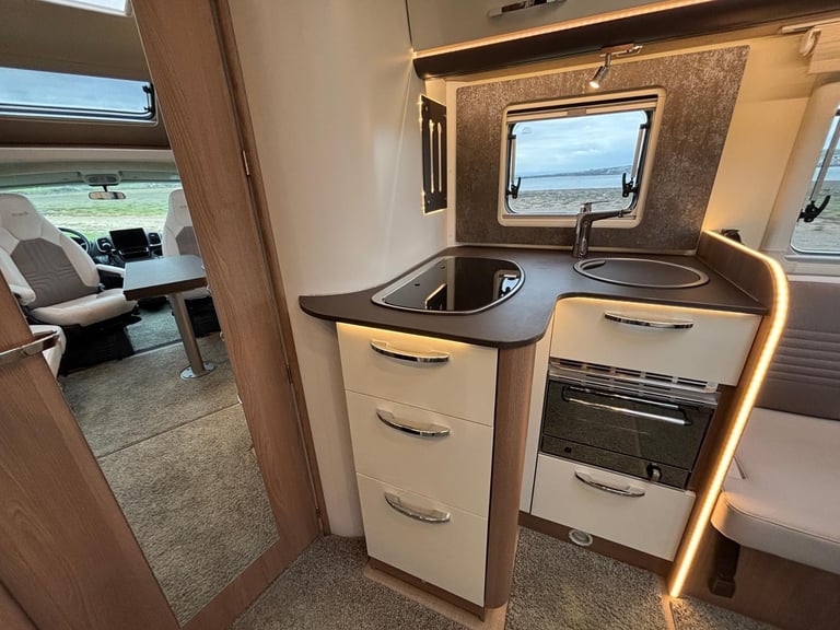 2023 Auto Fiat Burstner Lyseo T727G Harmony Rear Fixed double or 2 x single beds