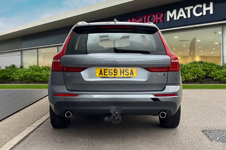 2019 Volvo XC60 2.0 B4 MHEV Momentum Auto AWD Euro 6 (s/s) 5dr SUV DIESEL Automatic