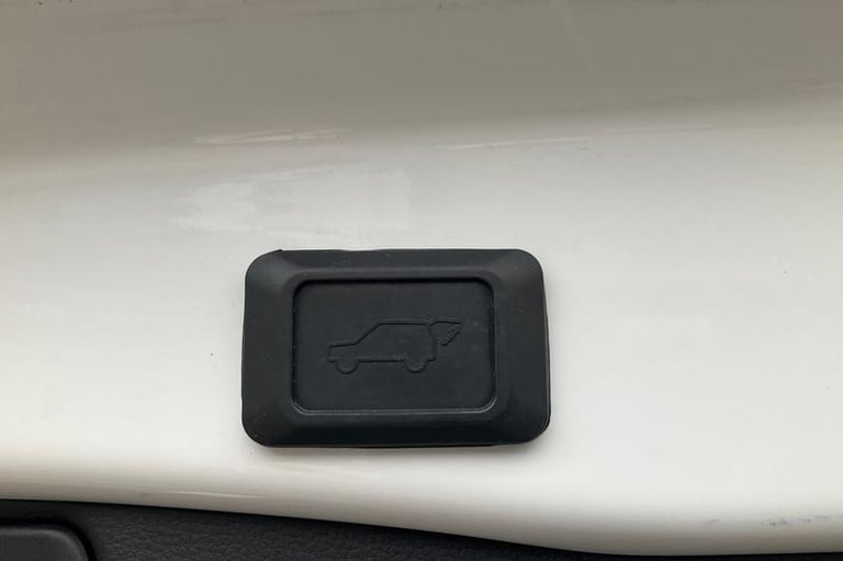 2020 Toyota RAV4 2.5 VVT-i Hybrid Design 5dr CVT**REAR CAMERA - FRONT &amp; REAR SENSORS - POWER ...