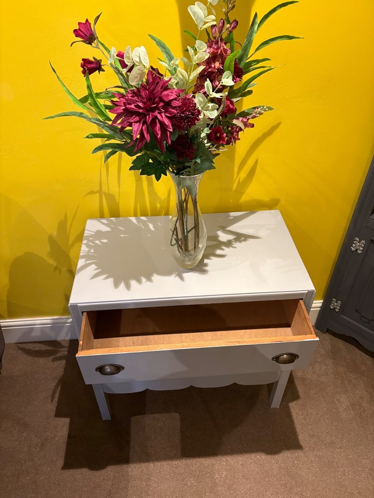 Lovely chest of drawers upcycled and finished in queens colour (light grey) 