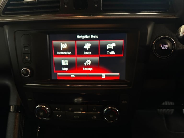 2017 Renault Kadjar 1.2 TCe Dynamique S Nav SUV 5dr Petrol EDC Euro 6 (s/s) (130 ps) SUV Petrol A...