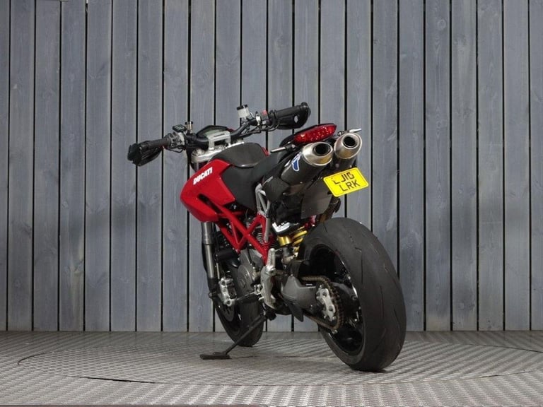 2010 10 DUCATI HYPERMOTARD 1100