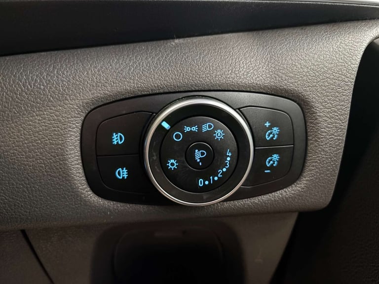2020 Ford Tourneo Custom 2.0 EcoBlue 185ps L/R 8 Seat Titanium X Auto MPV DIESEL Automatic