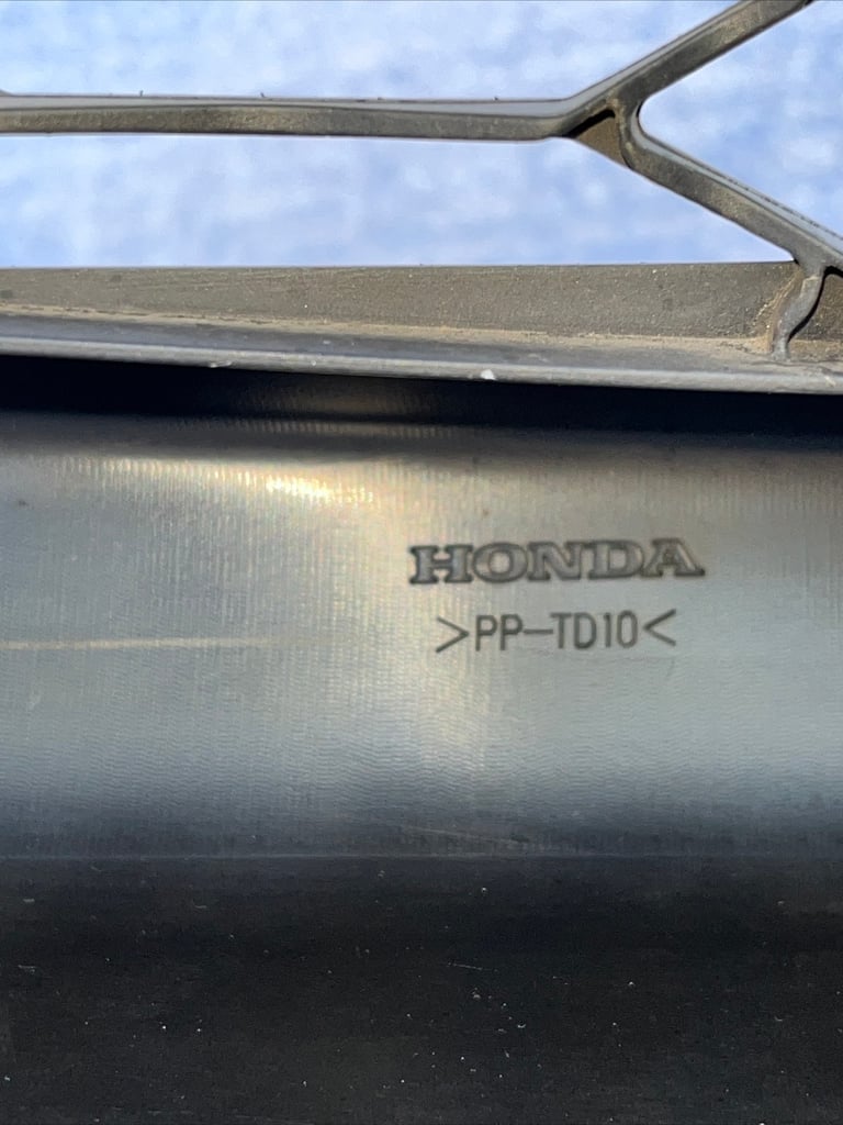 GENUINE HONDA JAZZ FRONT BUMPER LOWER RADIATOR GRILL 15-19 71102-TAR