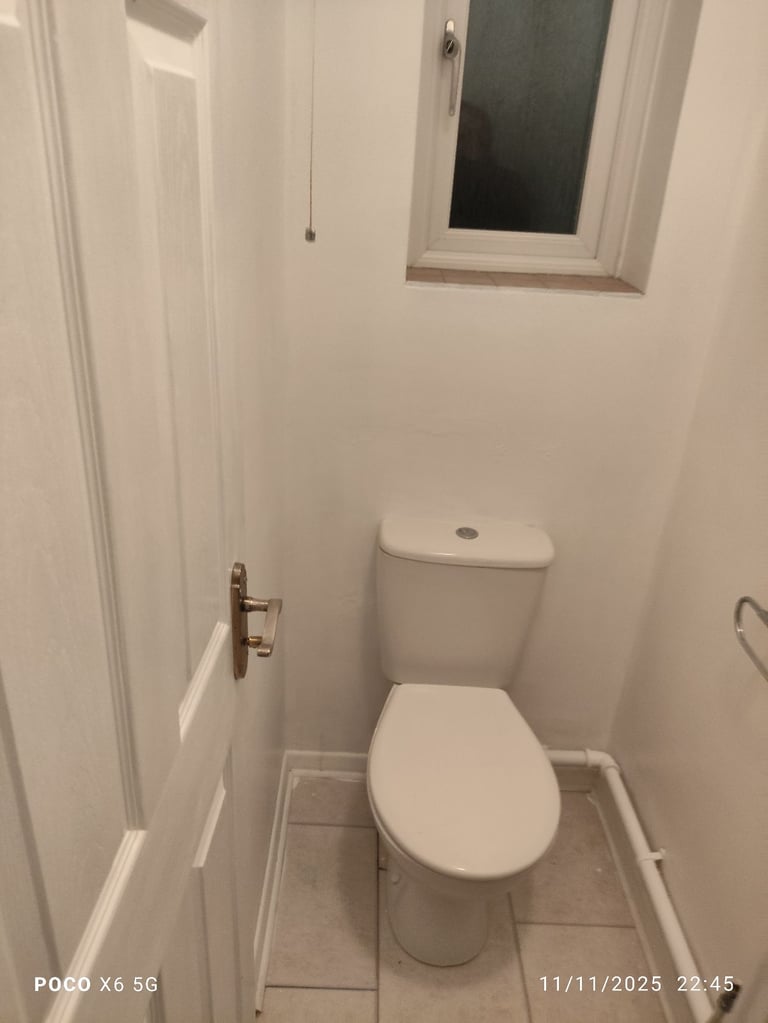 3 bedroom semi-detached house for rent (available now) Internal photos