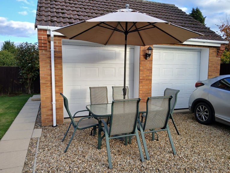 image for Garden table with 6 chairs