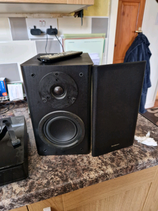 Sandstrom dab stereo system with cd