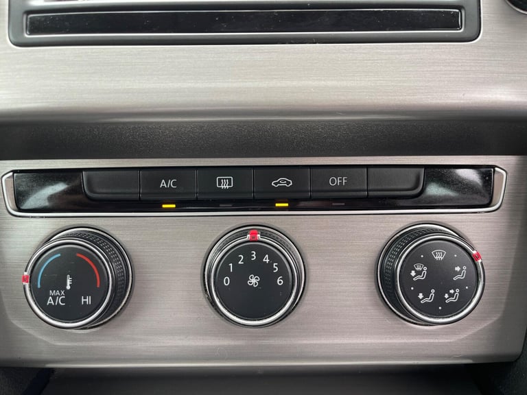 2015 Volkswagen Passat 1.6 TDI BlueMotion Tech S Euro 6 (s/s) 4dr SALOON Diesel Manual