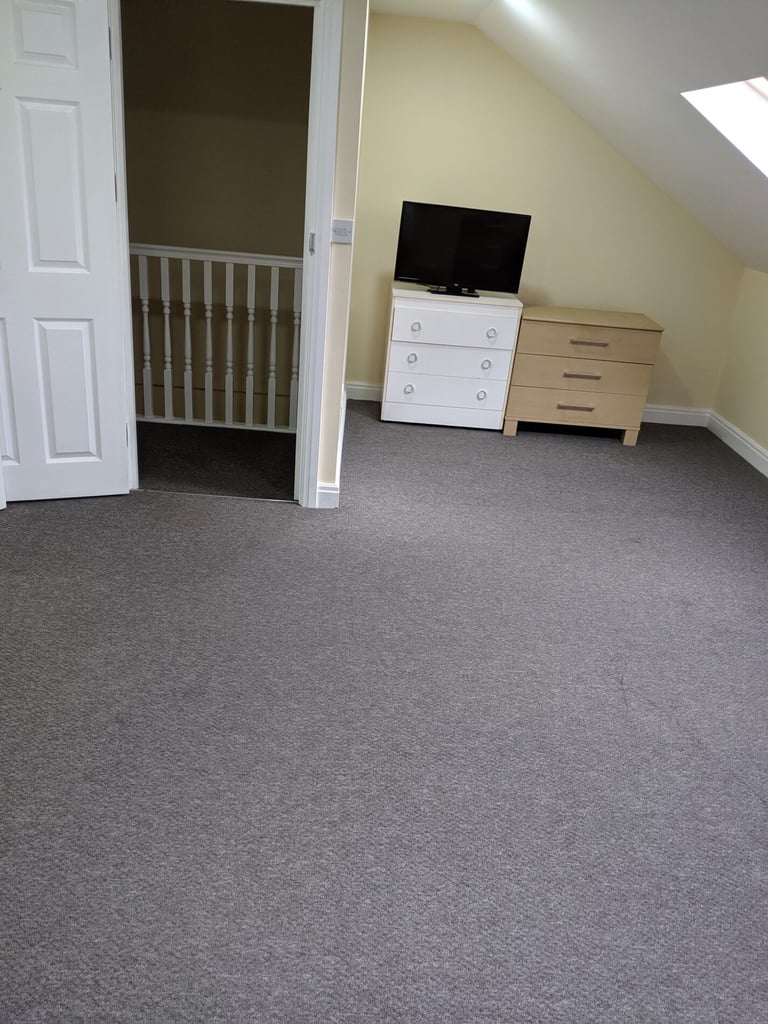 5 bedroom house in Beautiful Shared Accommodation â Ensuite Double Rooms Available in Ilford, Redbri