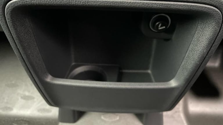 2025 Volkswagen ID. Buzz Cargo 210kW Commerce Plus 79kWh Auto Automatic Panel Van Electric Automatic