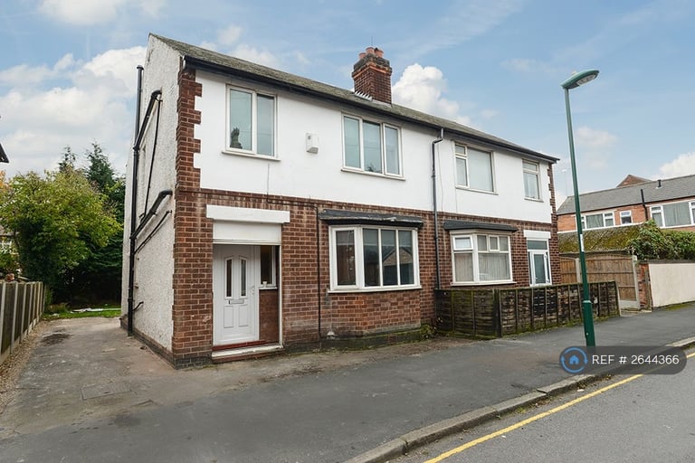 image for 5 bedroom house in City Road, Nottingham, NG7 (5 bed) (#2644366)