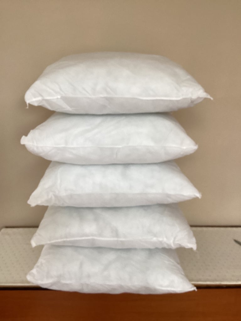 5 cushions 18”x18”  