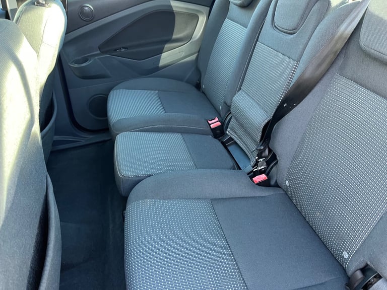 2015 Ford Grand C-Max 1.6 TDCi Zetec 5dr MPV Diesel Manual