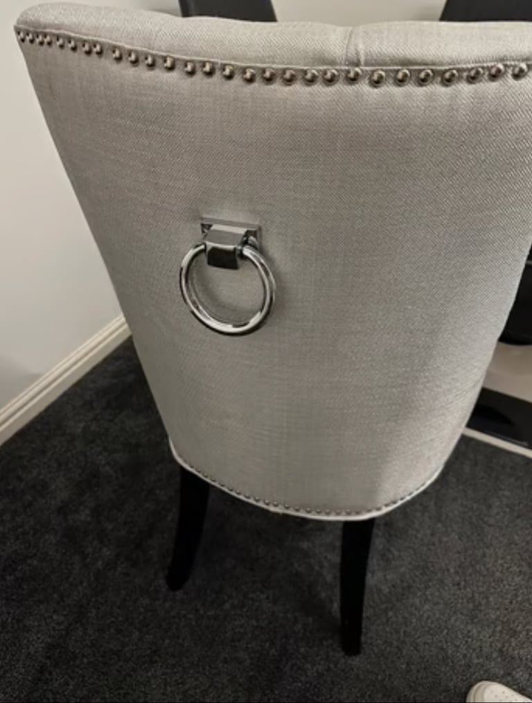 4x Dining chairs for charity 