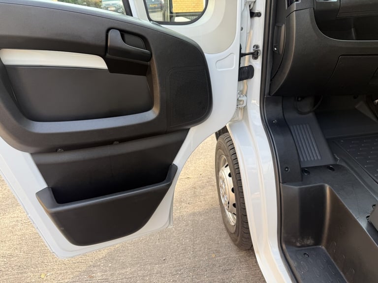 CITROEN RELAY 2.2 BlueHDi 35 Enterprise 2022